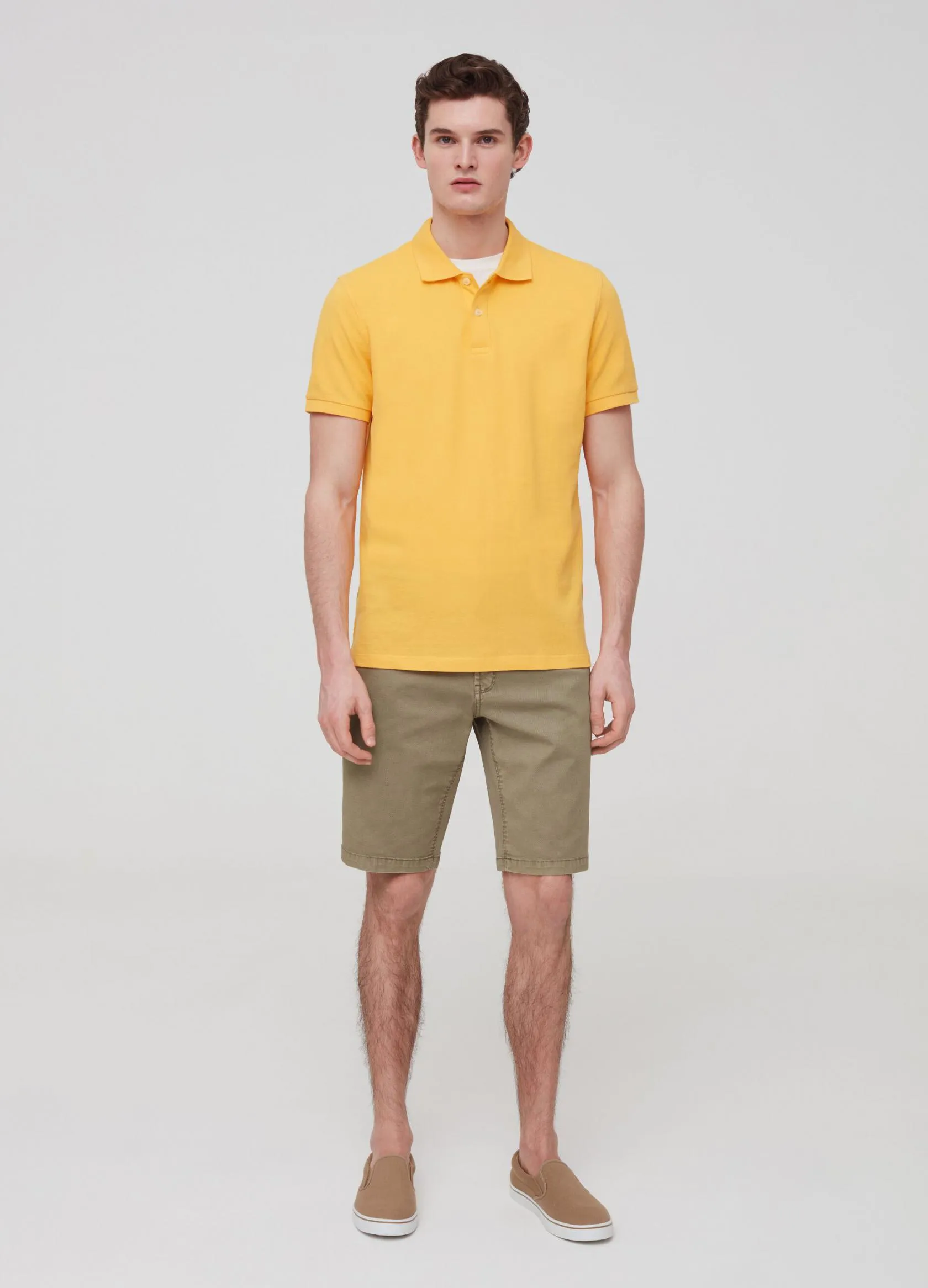 Pantalons Homme | Solid colour slim-fit Bermuda shorts Marron boue | OVS